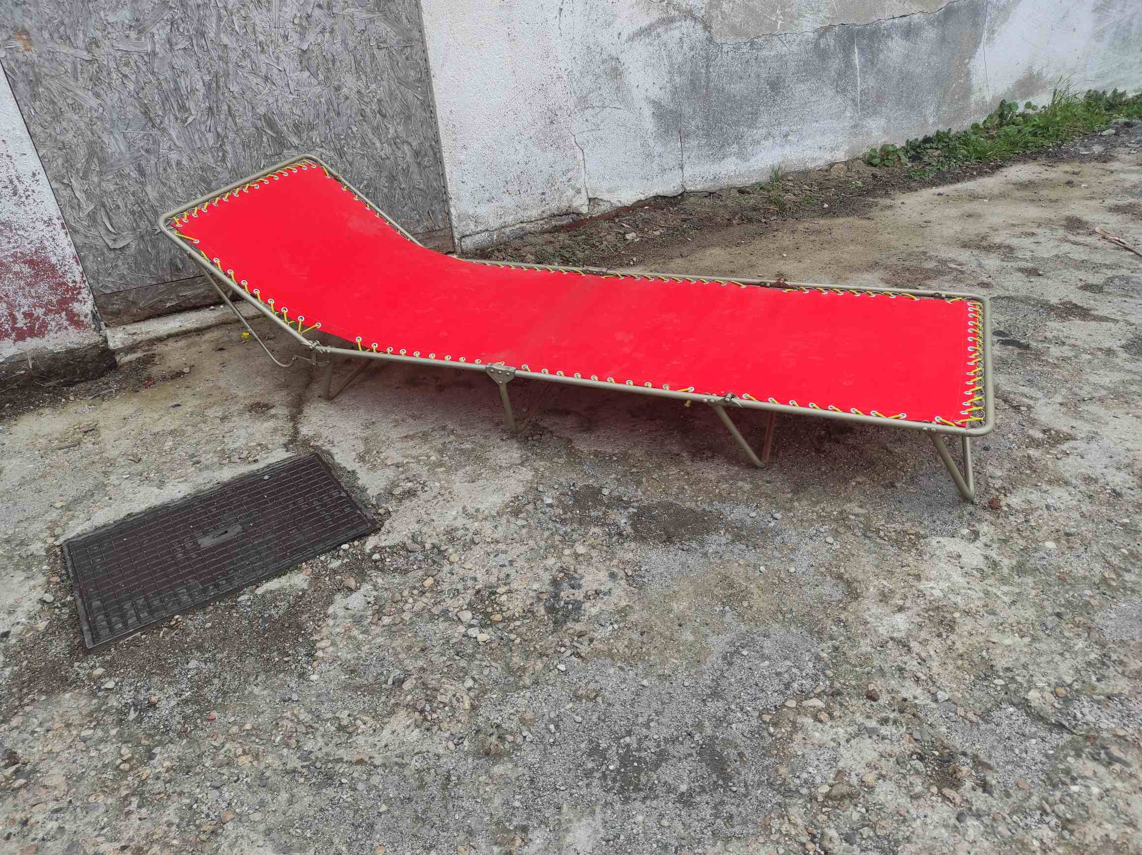 Folding camp bed vintage chaise longue canvas red brand Samti