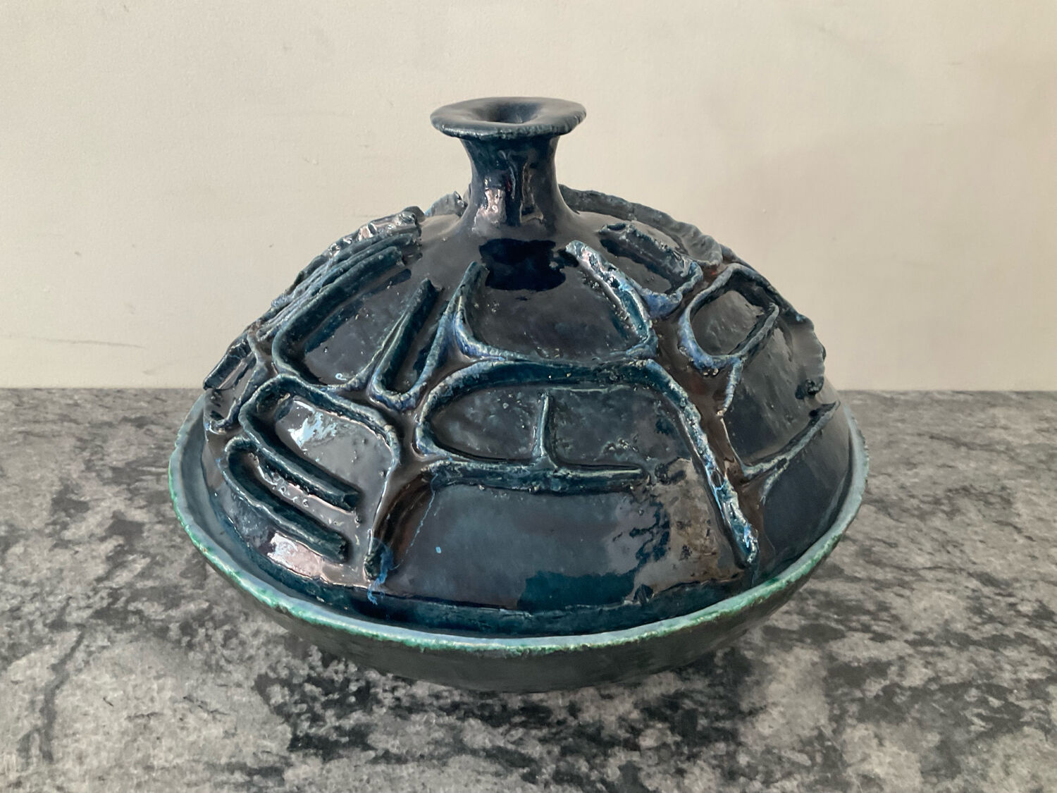 Vintage covered large pot in brutalist ceramic - Hungary