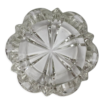Crystal ashtray in the shape of a flower