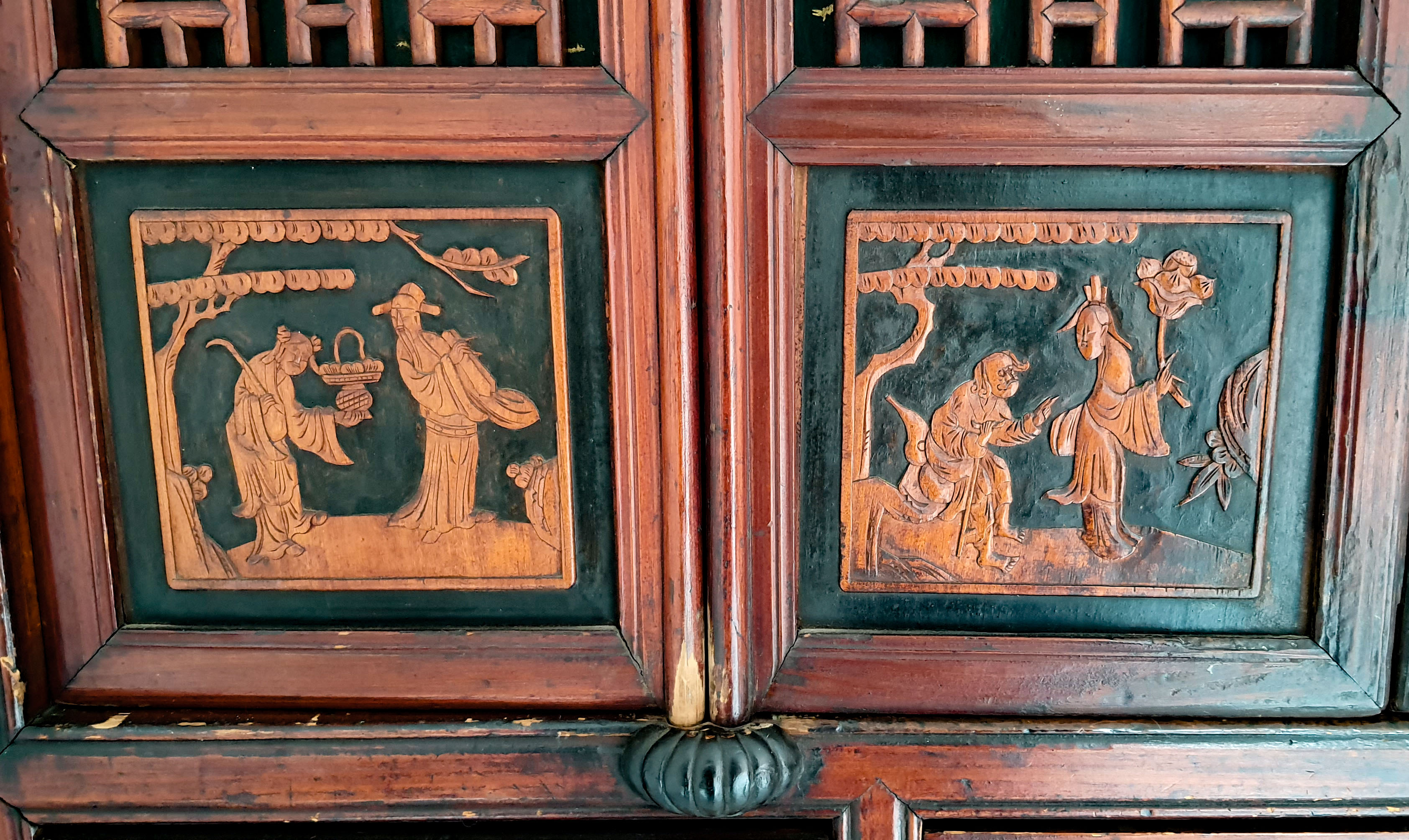 Kitchen buffet called chicken coop - China 19th