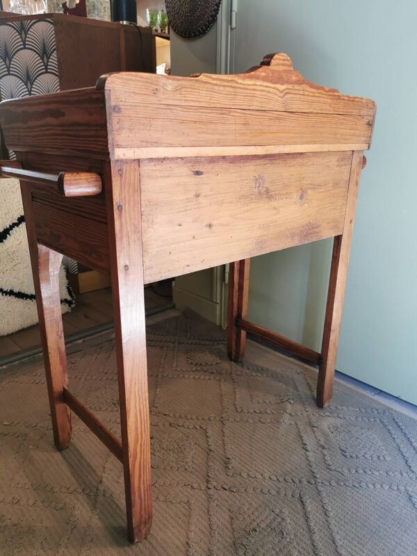 Meuble de toilette Pitchpin 1905