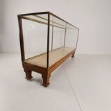 Comptoir de magasin ancien en laiton anglais – modèle étroit avec mesures en yards