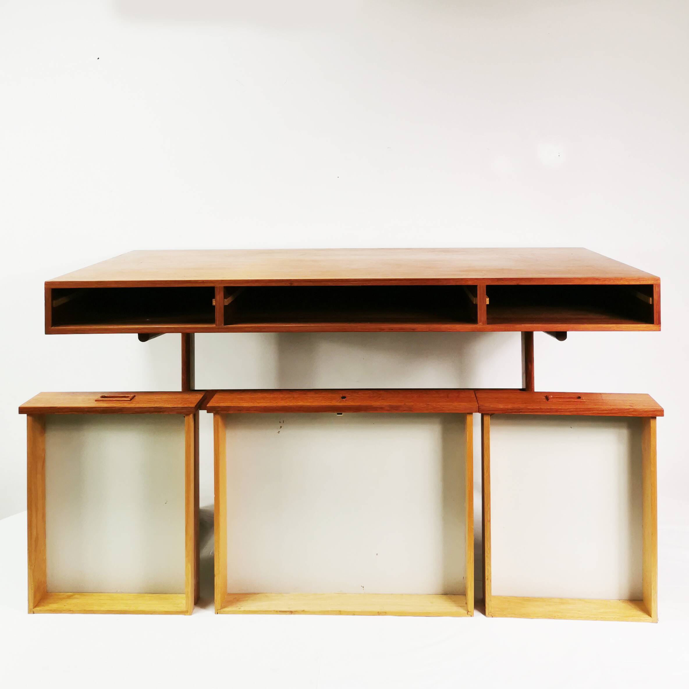 Modernist teak desk, designed by Gorg Petersen, Denmark, 1960s