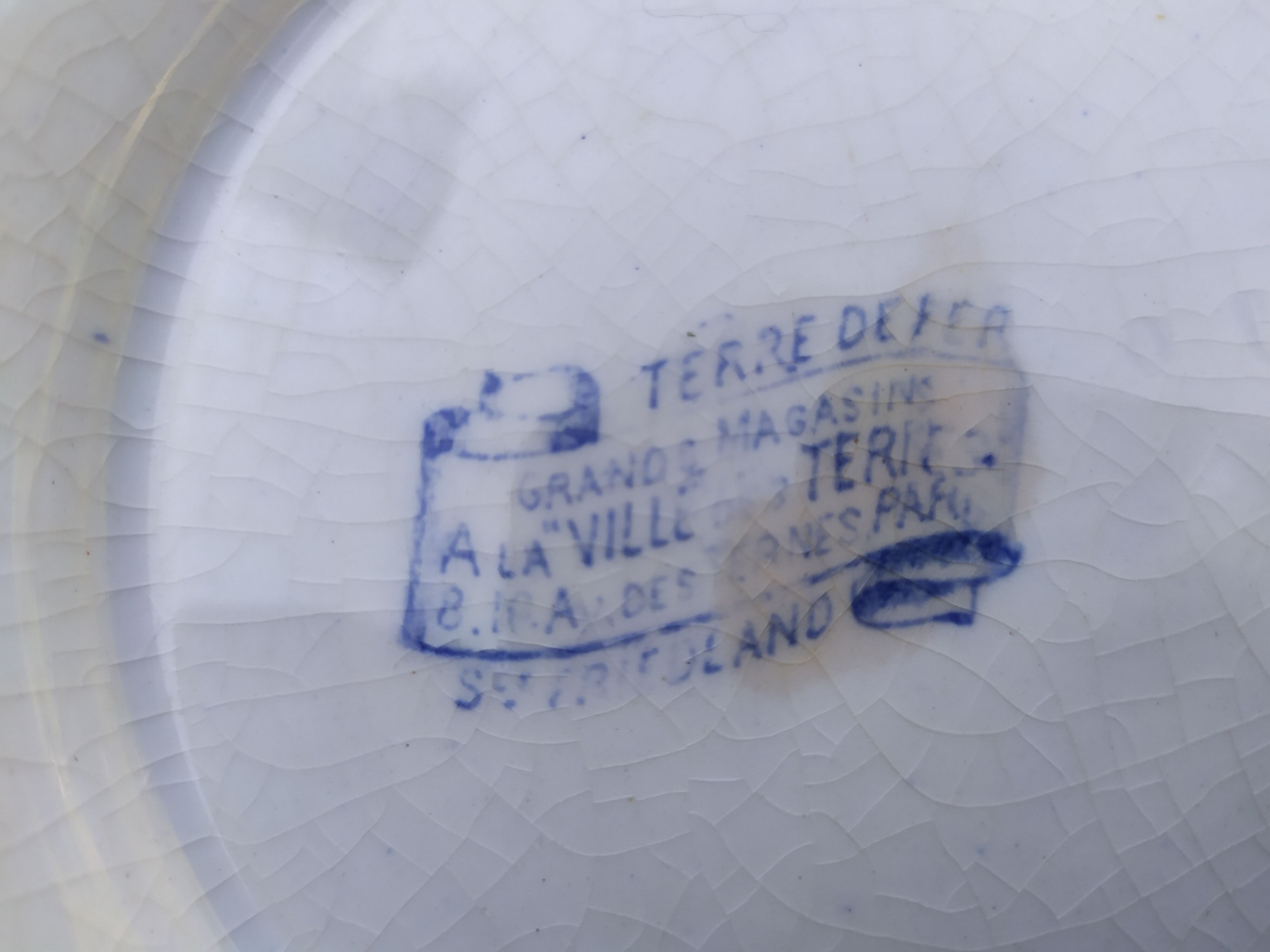 Iron earth salad bowl