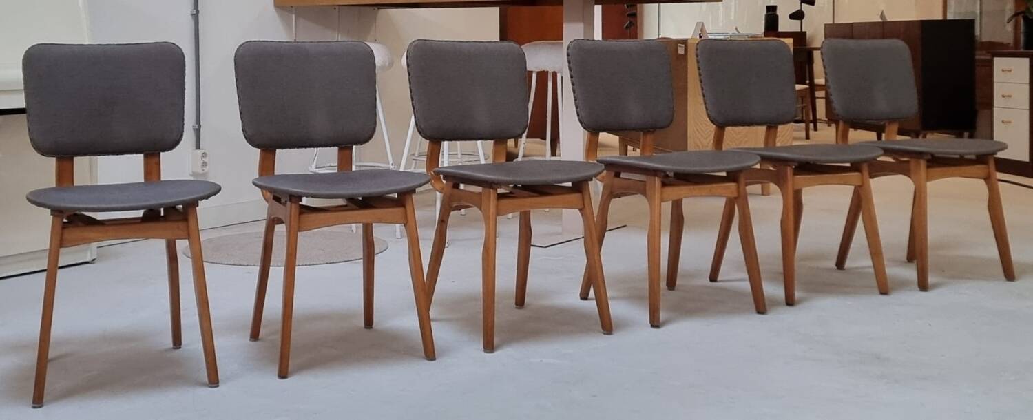 Chaises du milieu du siècle