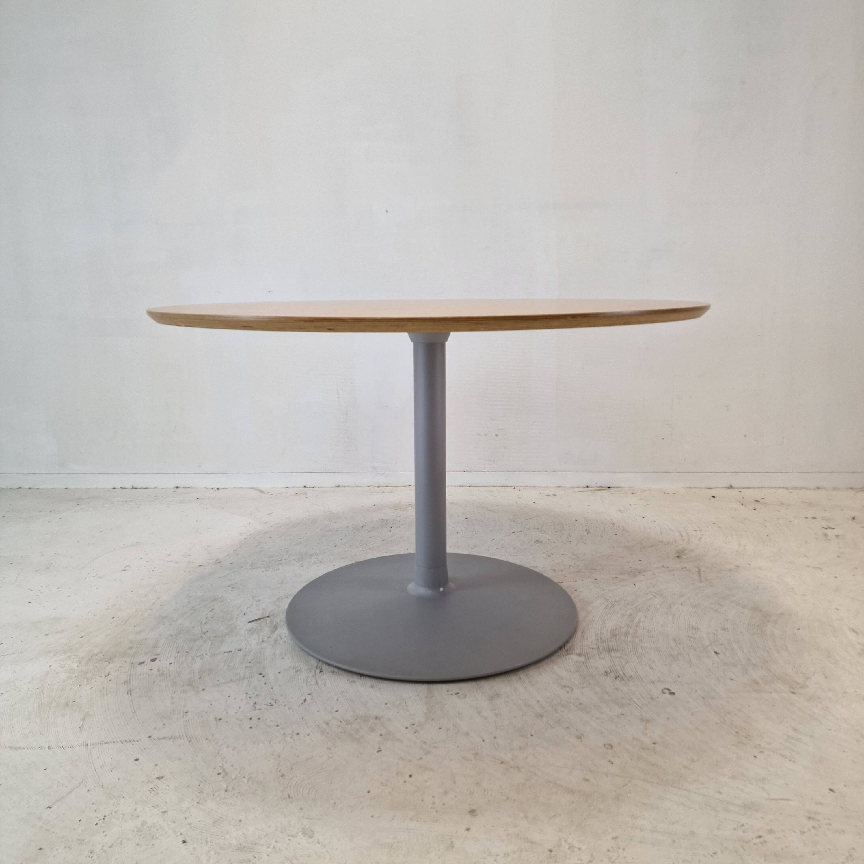 Round Dining Table by Pierre Paulin for Artifort