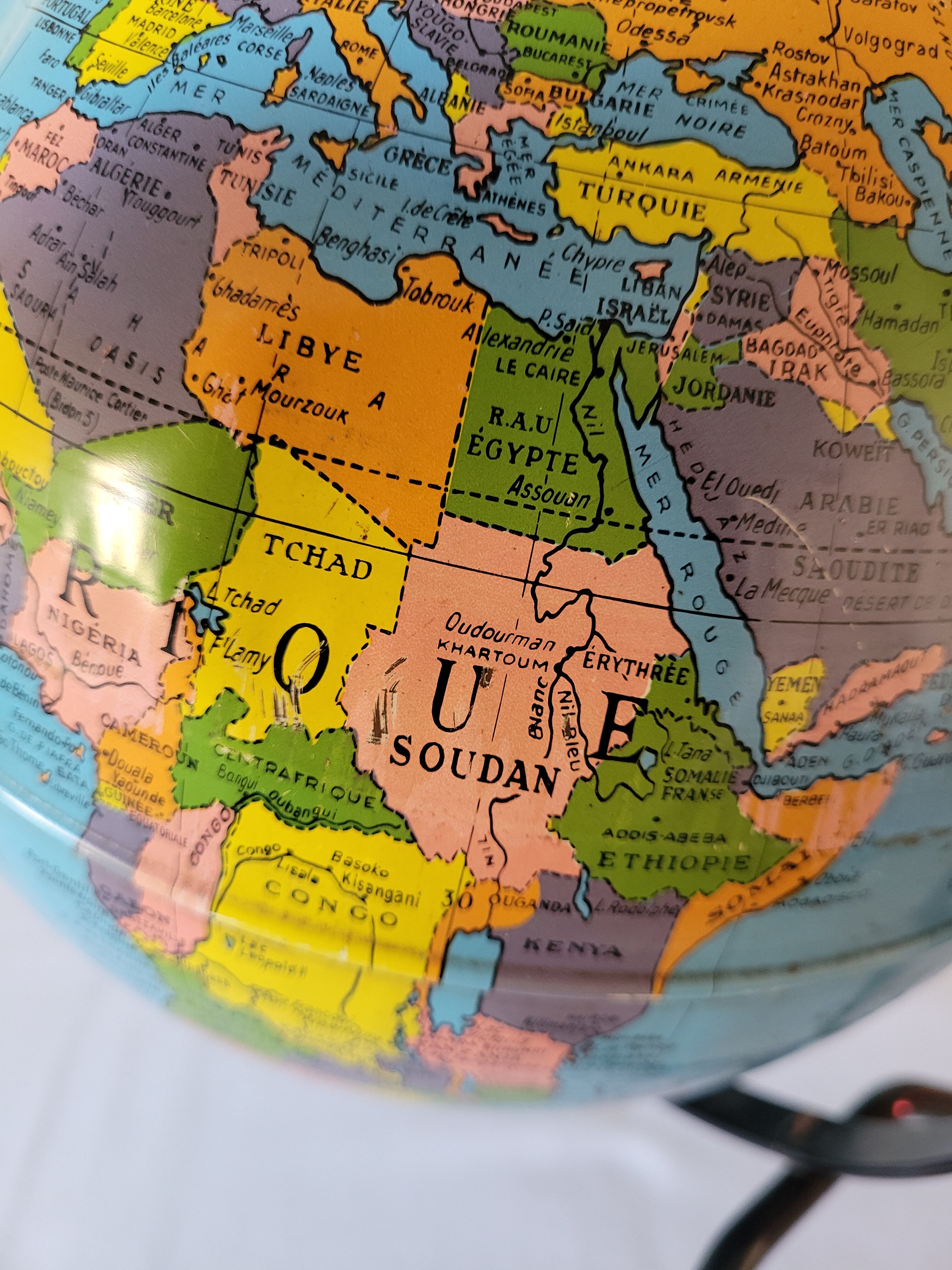 Globe metal maps Taride