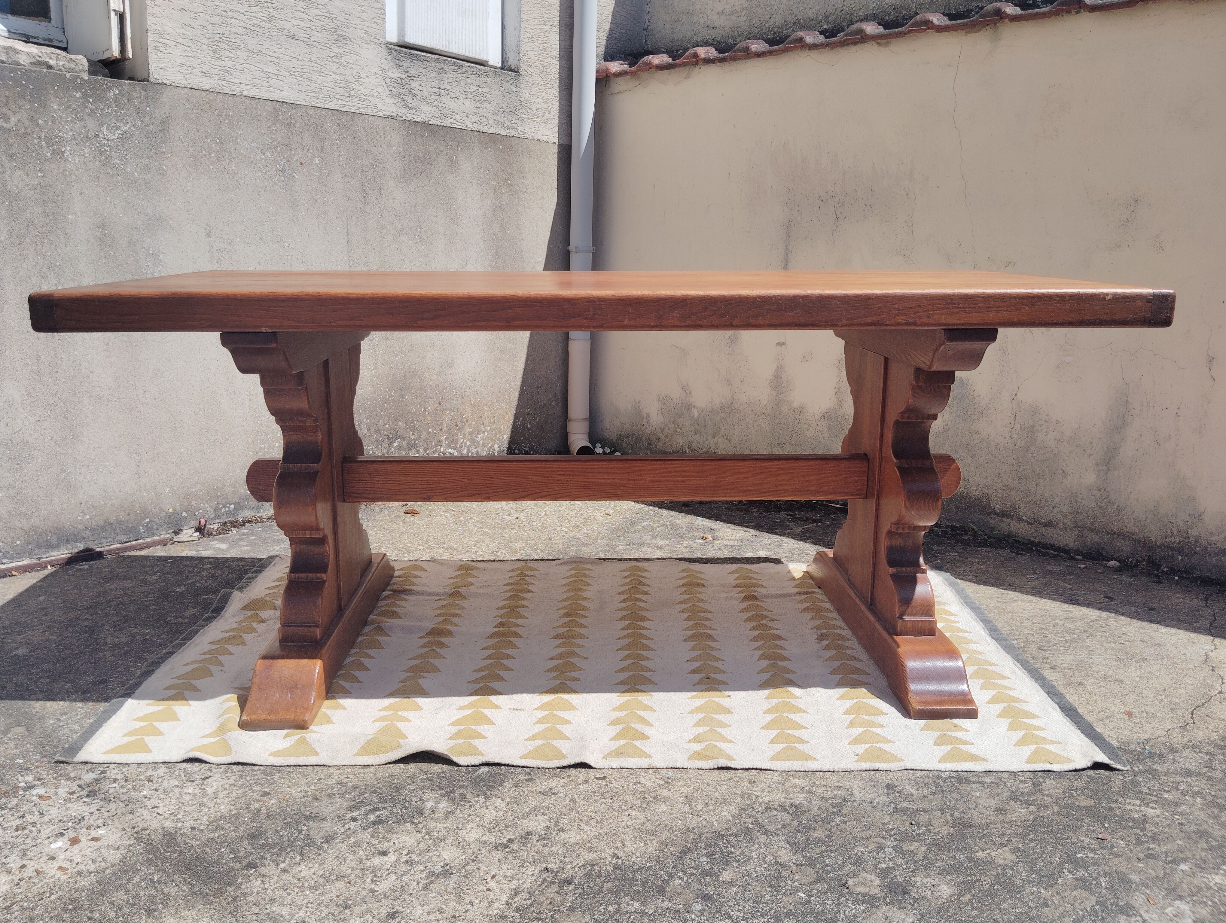Table de ferme monastère