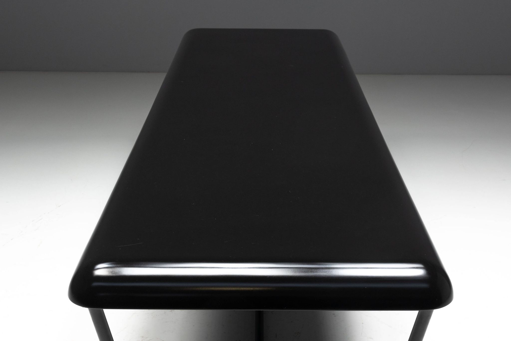 Table console DC204 par Vincenzo De Cotiis, Italie, 2006