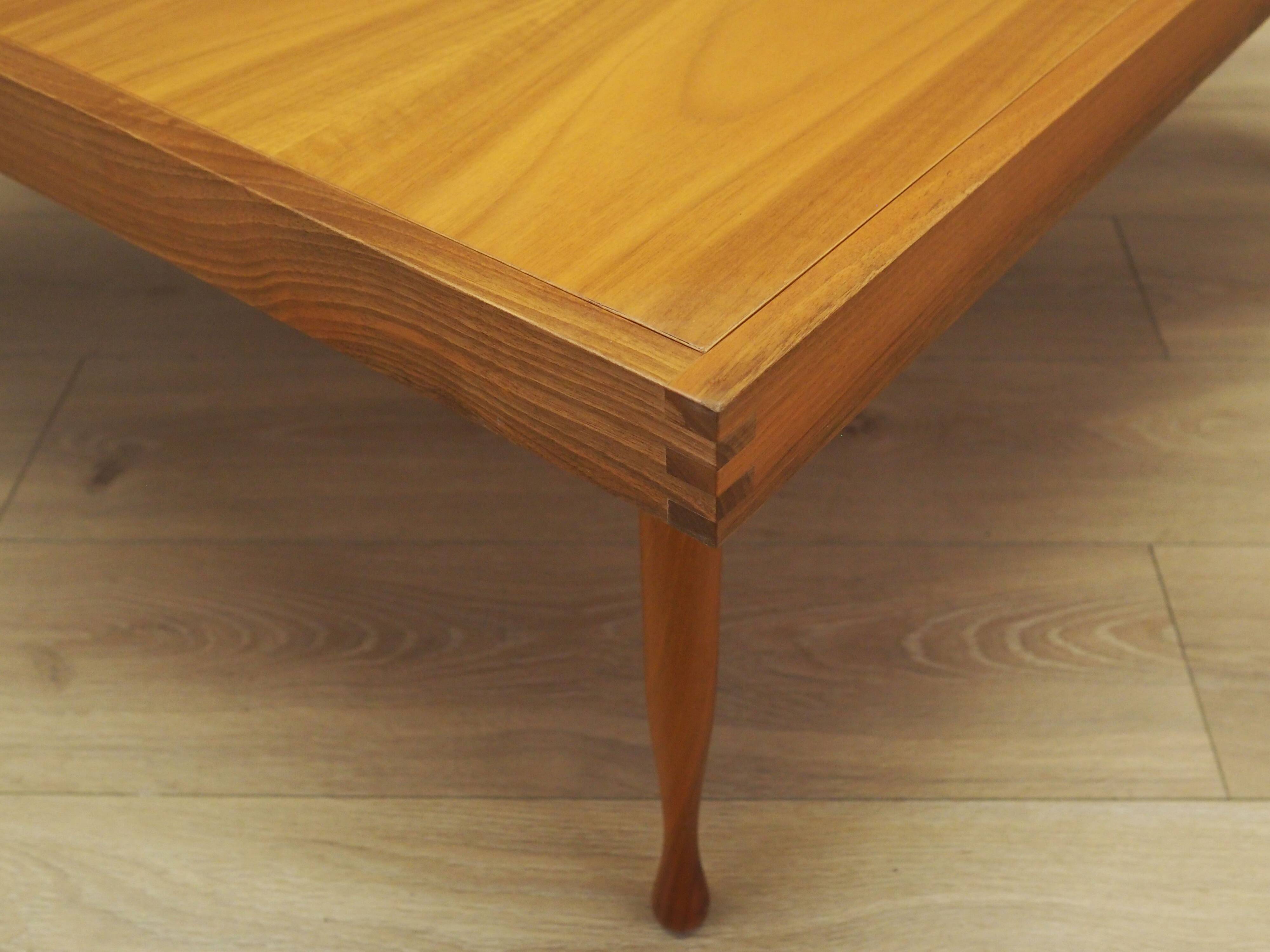 Mahogany coffee table, Italian design, 1970s, production: Italy