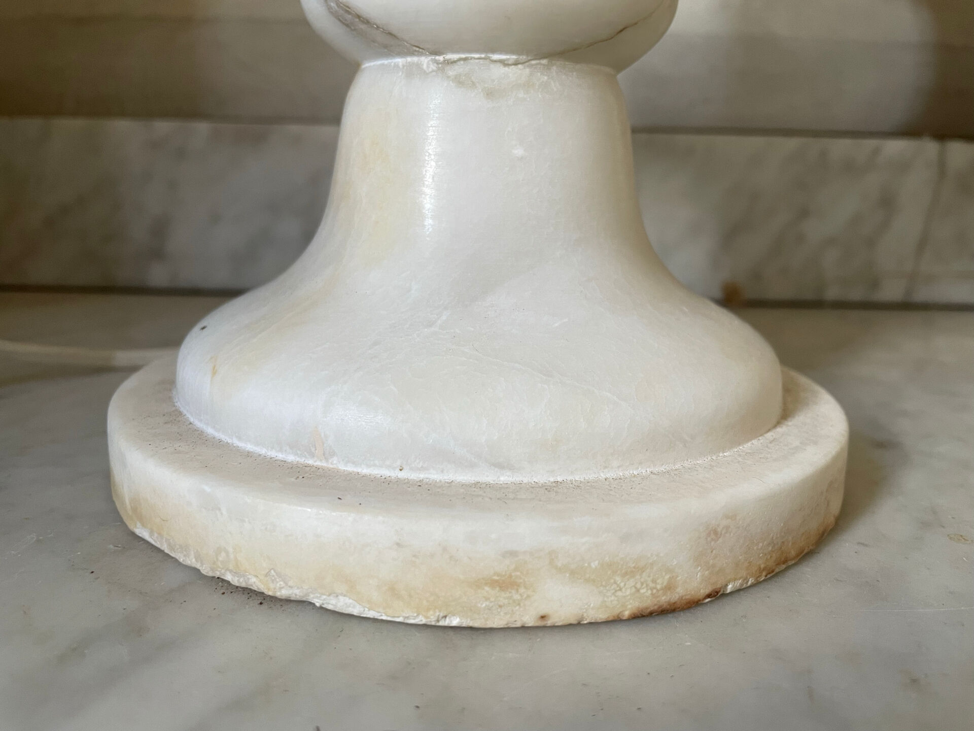 marble lamp Médicis vase Art Deco