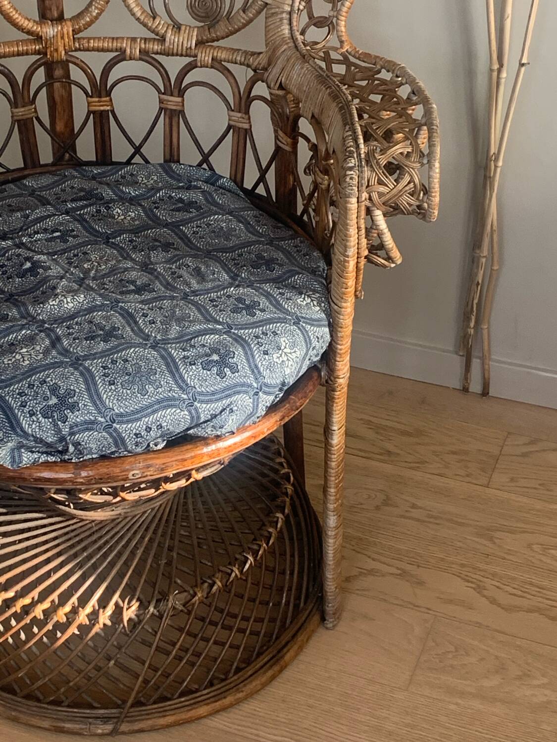 Vintage Emmanuelle armchair