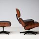 Fauteuil Eames XL et repose-pieds en palissandre de Santos avec cuir chocolat.