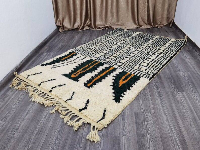 Handwoven Berber rug, 140 x 260 cm