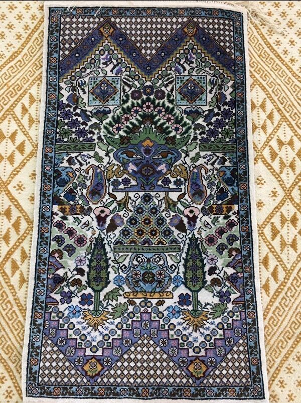 Tapis fait main en soie naturelle