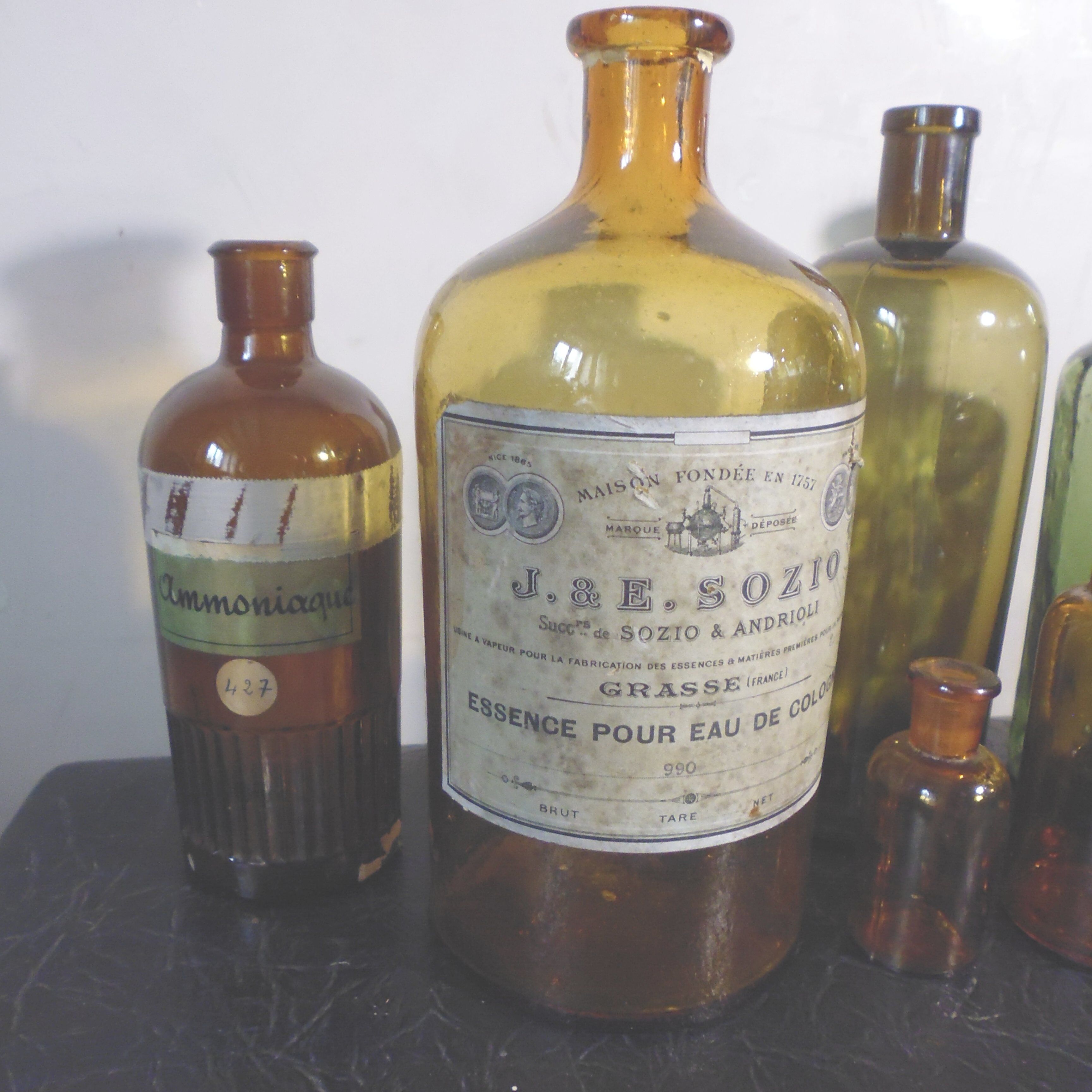 6 bottles of old amber and green pharmacy