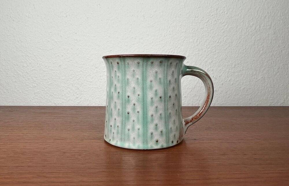 Mid-century modern studio pottery mug by Monika Maetzel, 1960s.
