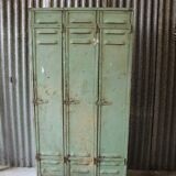 Metal cabinet, 3 door lockers