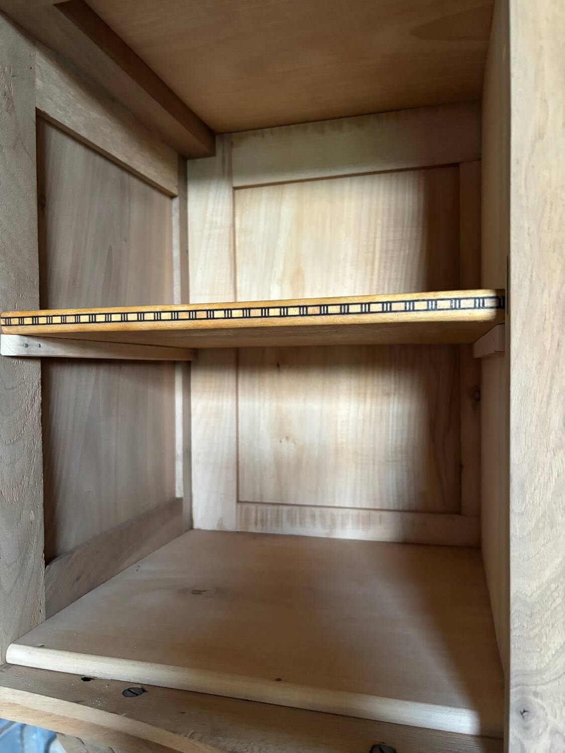 Buffet parisien Art Déco en bois naturel