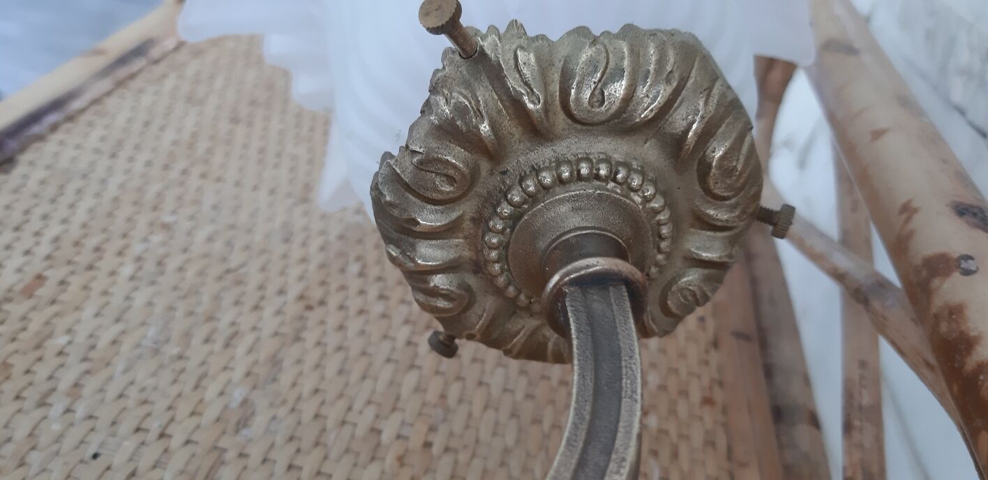 Bronze art deco sconce