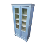 Small old showcase library