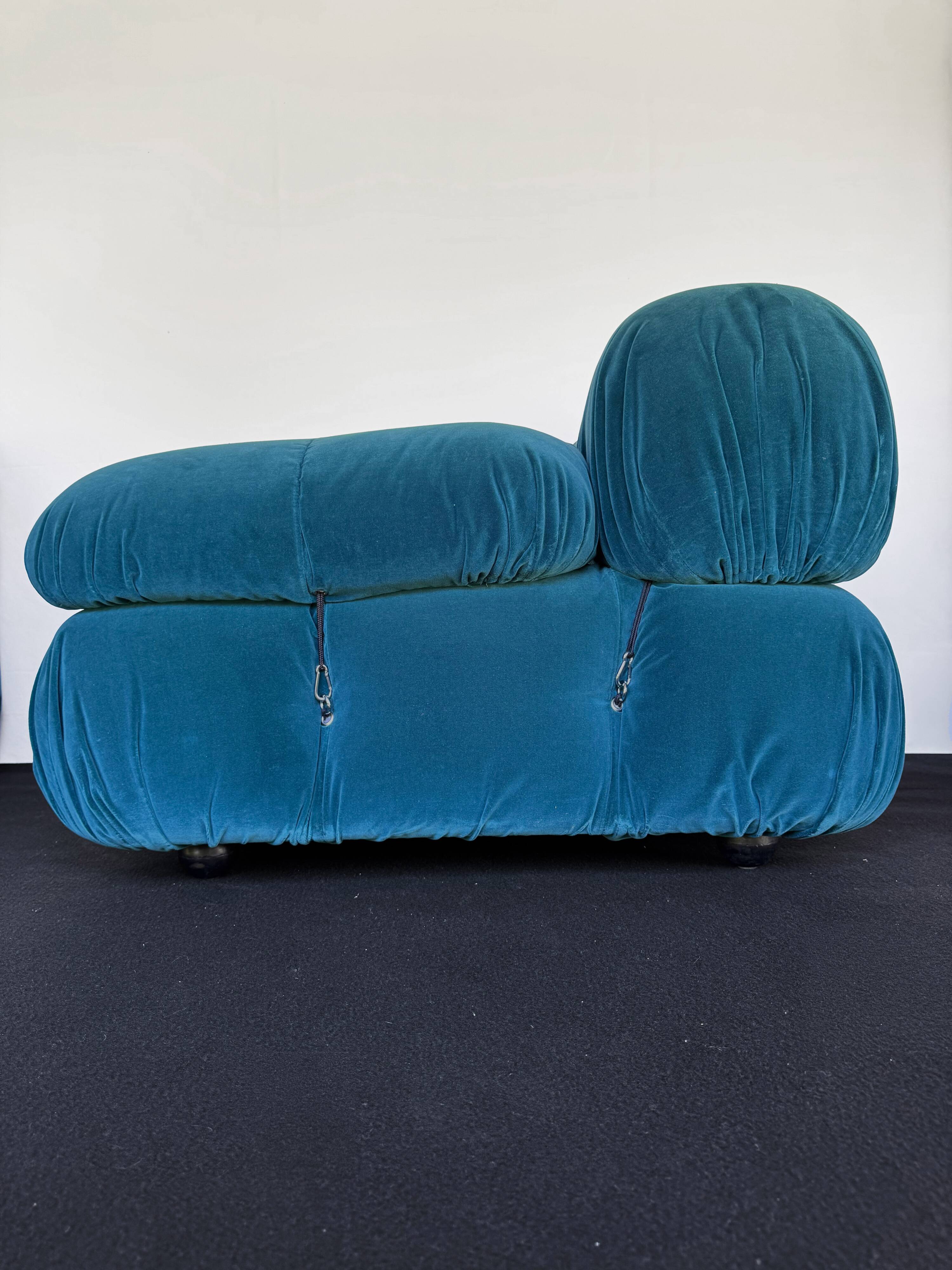 Modular sofa model "Camaleonda", design by Mario Bellini for B&B Italia, 70.