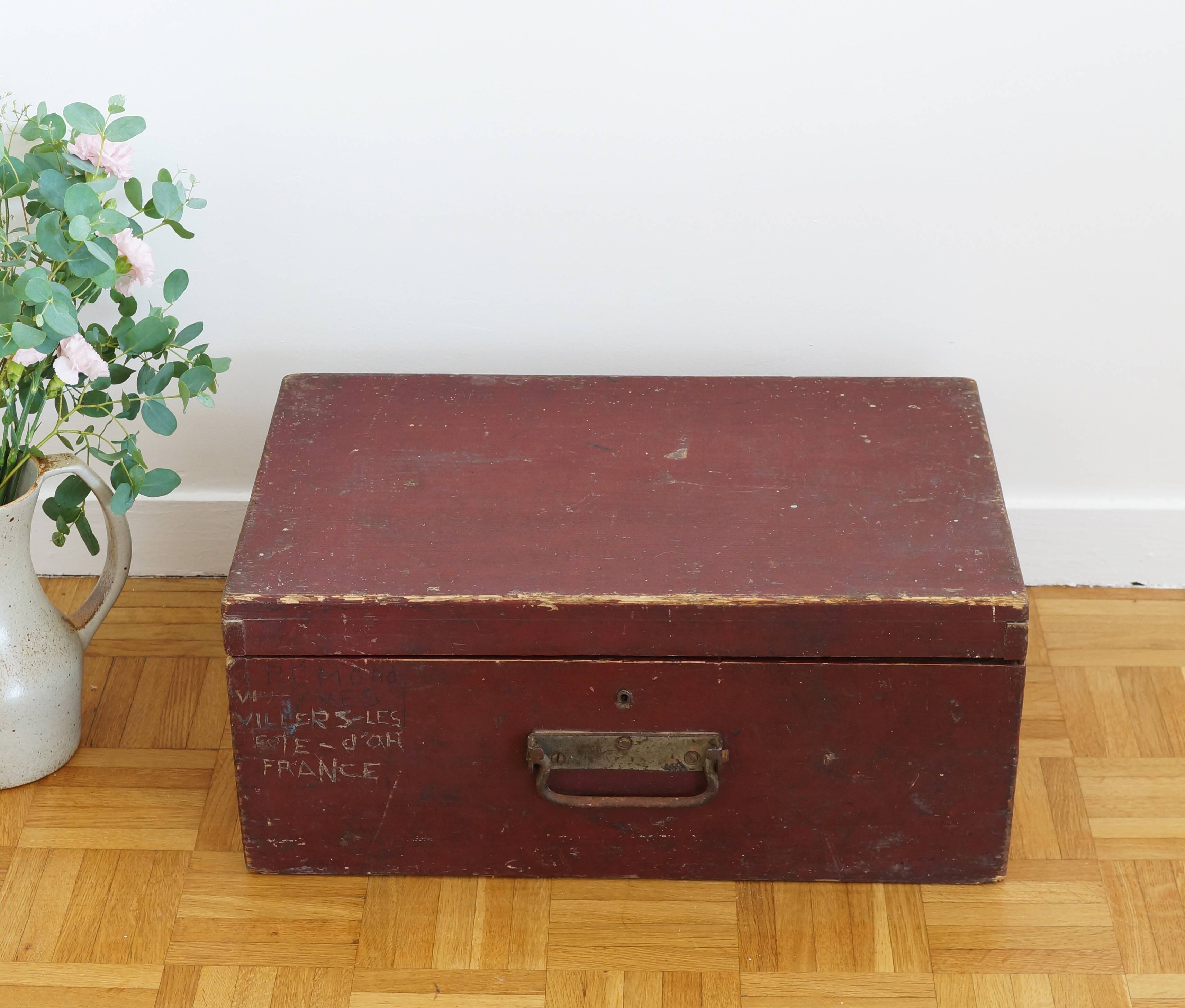 Former military service trunk
