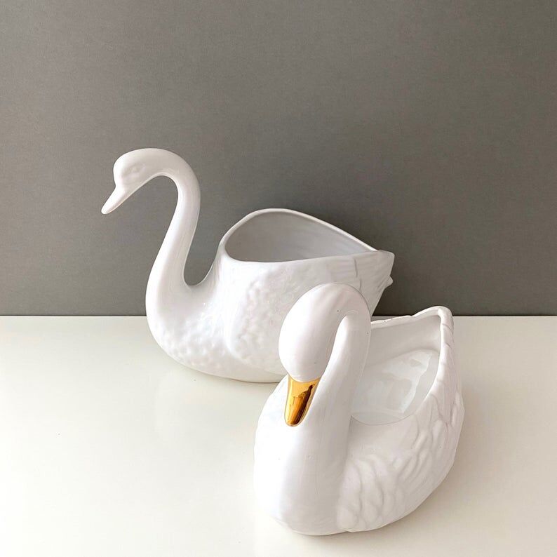 Lot de deux pots de fleur vintage cygne