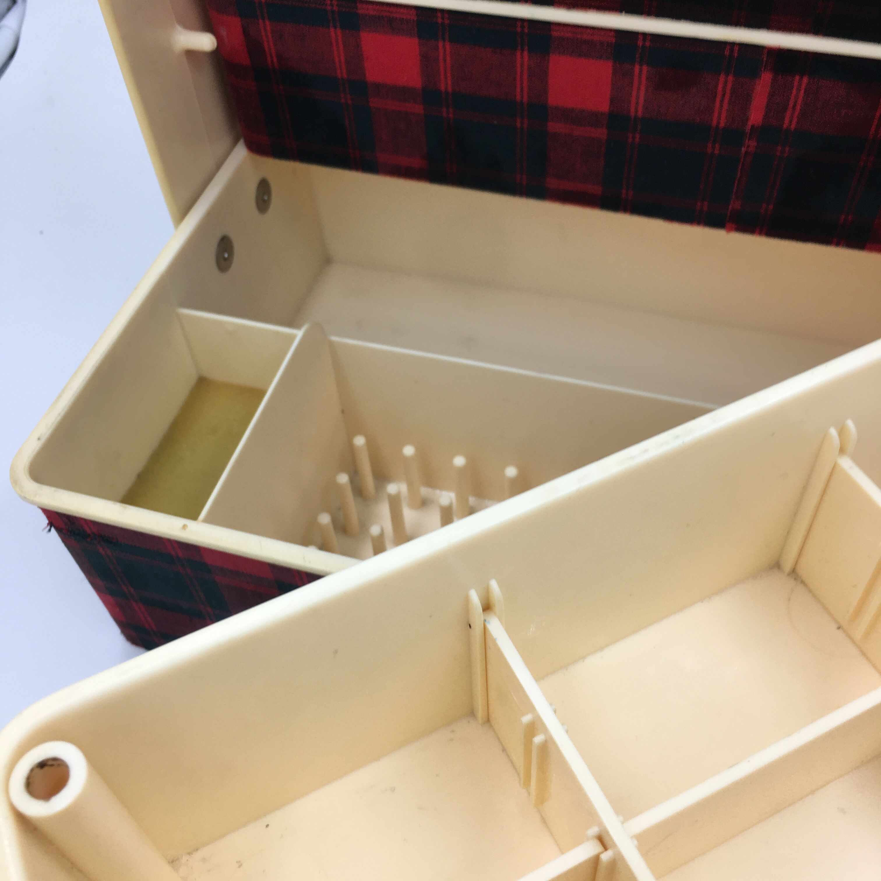 Dressmaker in Bakelite Scottish décor