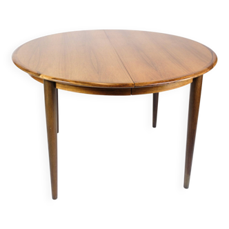 Table à manger ronde réalisée en palissandre par Arne Vodder des années 1960