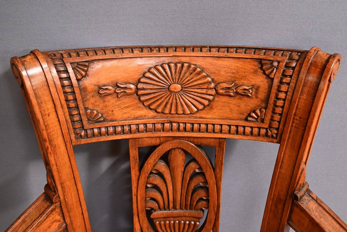 Paire de Fauteuils en Hêtre teinté – Début XXe