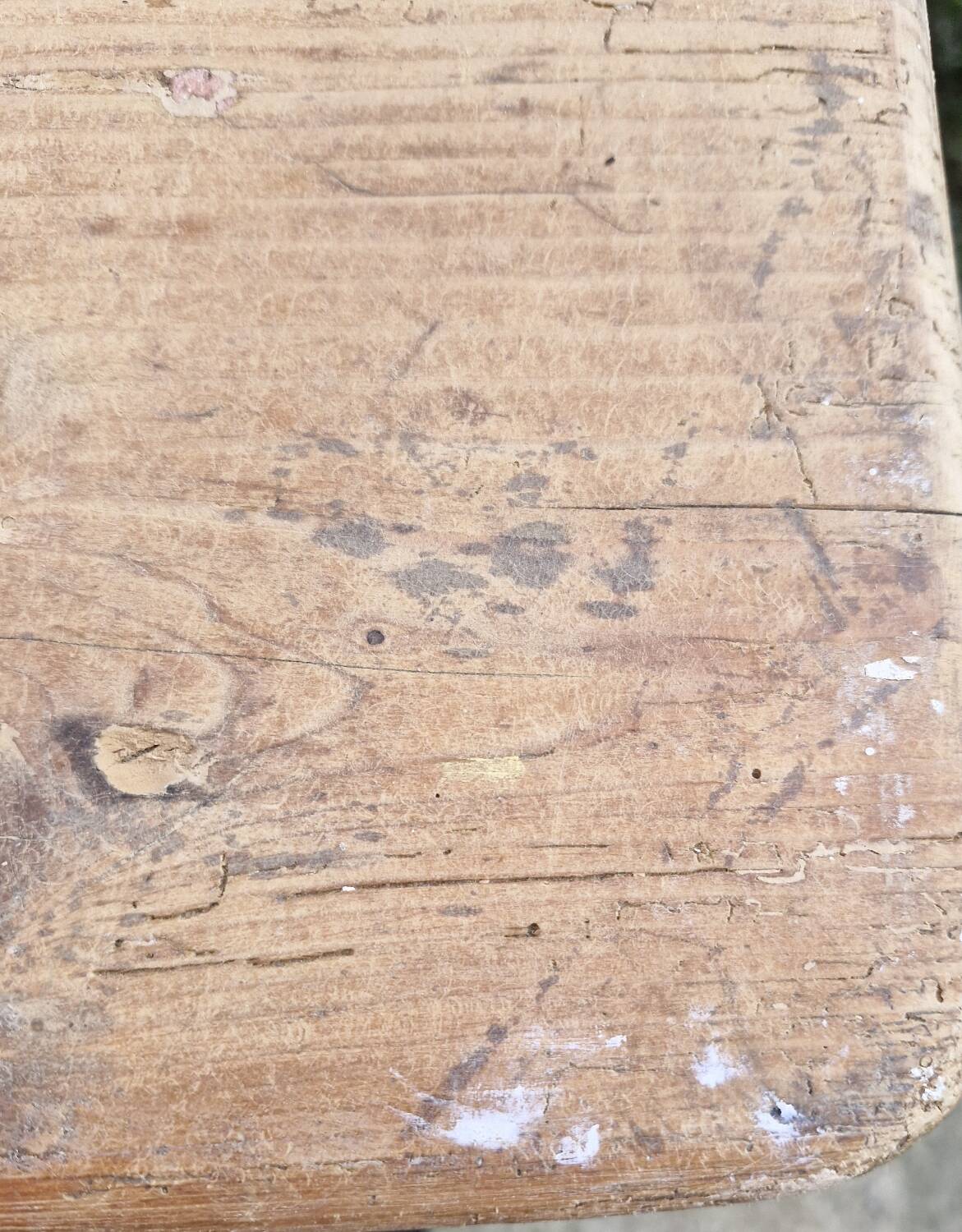 Small farmhouse table