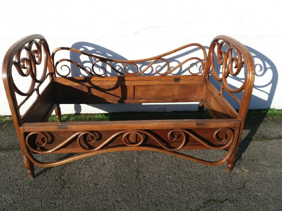Lit enfant Jacob & Josef Kohn pour Thonet, 1899