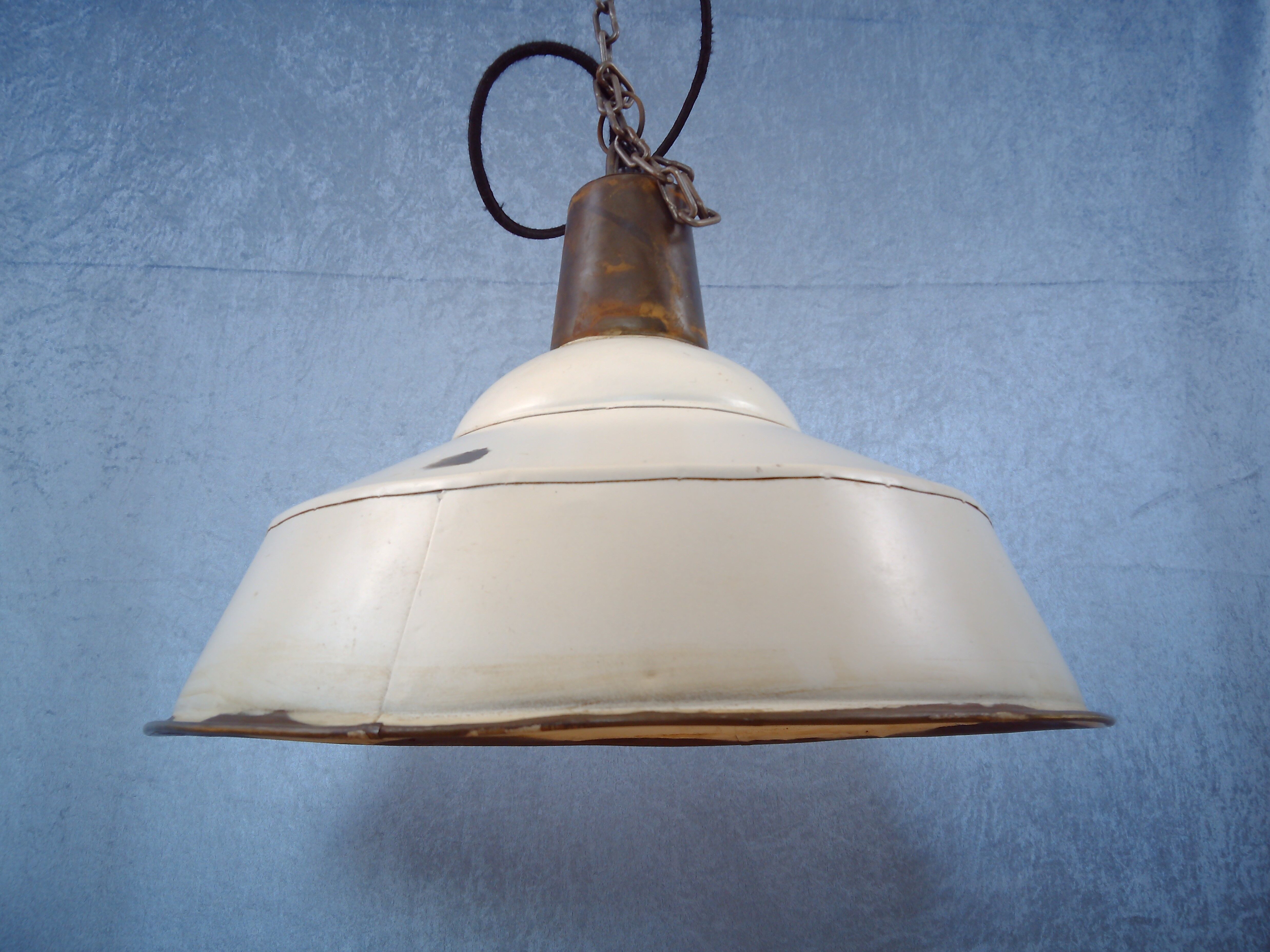 Industrial pendant, white.