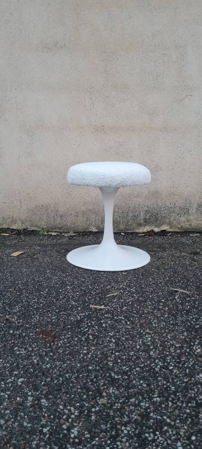Tabouret tulipe 1980