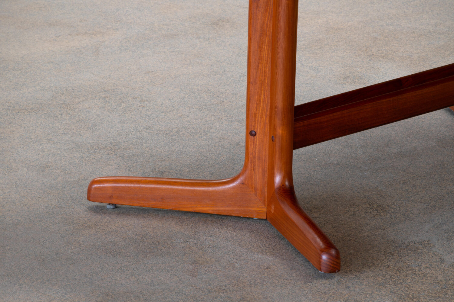 Scandinavian table in teak 1960