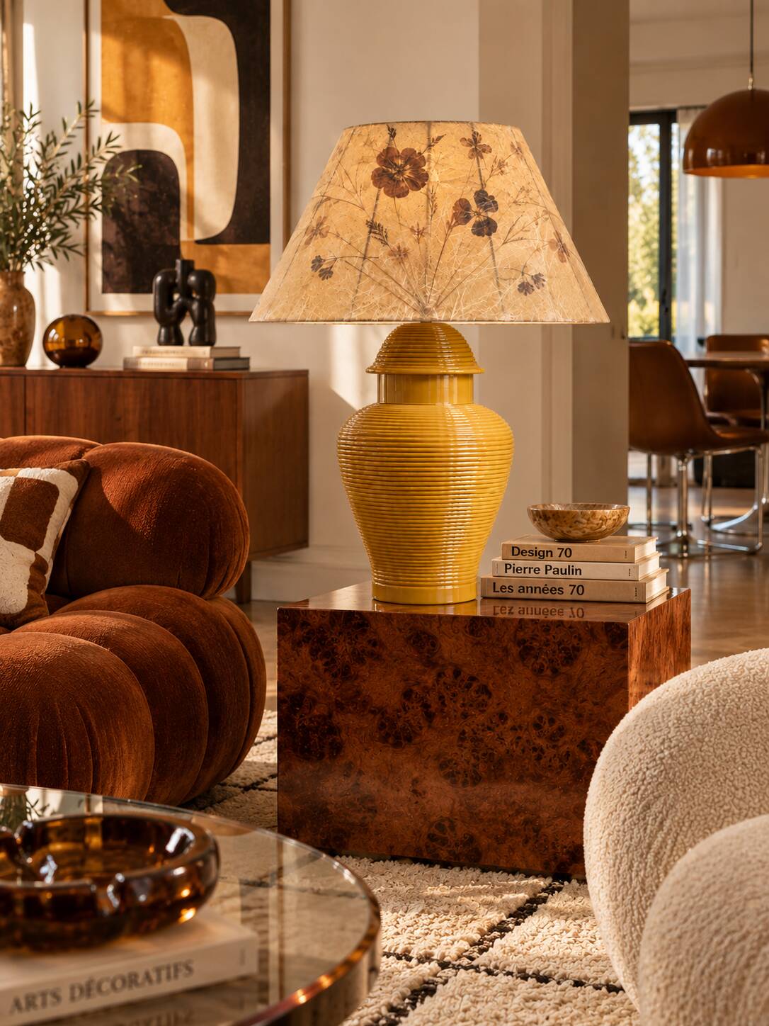 Grande lampe en céramique nervurée jaune moutarde 1970