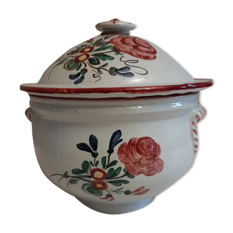 Old soup bowl at the end of the 19th century with floral decoration