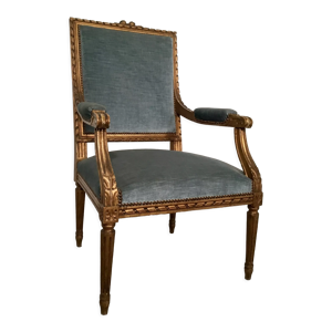 fauteuil en bois doré