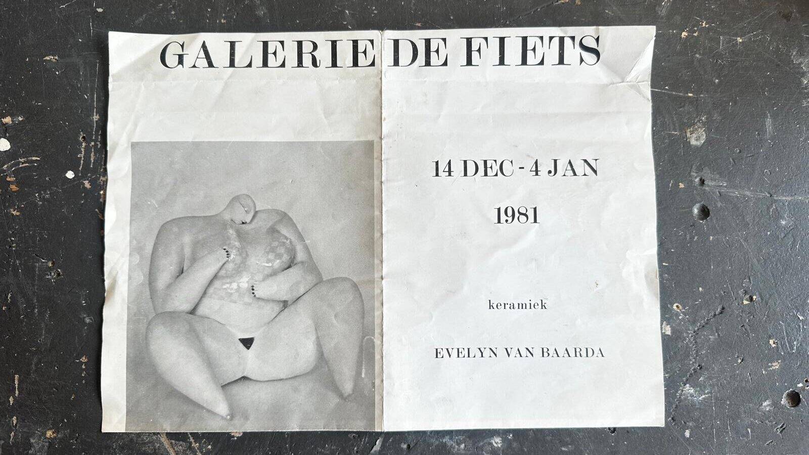Sculpture féminine céramique expressive par Evelyn van Baarda, Pays-Bas, 1981
