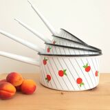 Series of 4 vintage enamelled casserolles