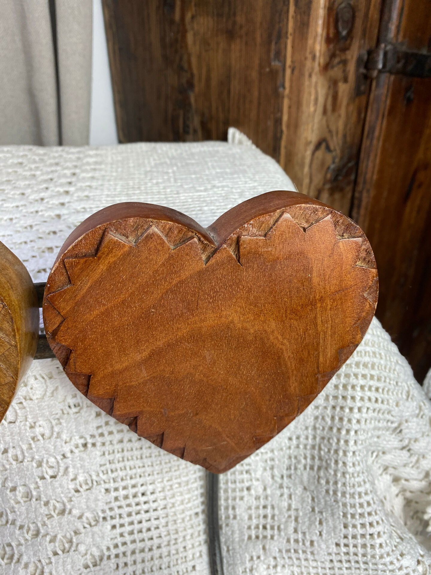Wall-mounted coat rack, wooden hearts