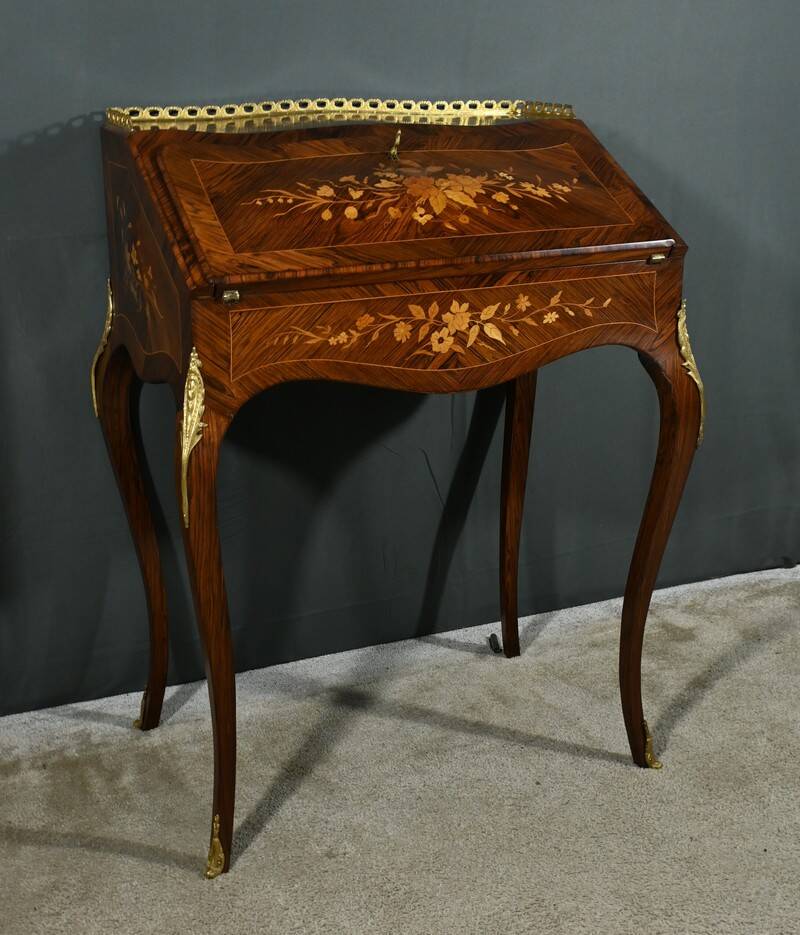 Small Rosewood Lady's Desk, Louis XV Style – Part 2 of the 19th Century