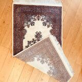 Tapis d’Orient entièrement fait main en pure laine vierge