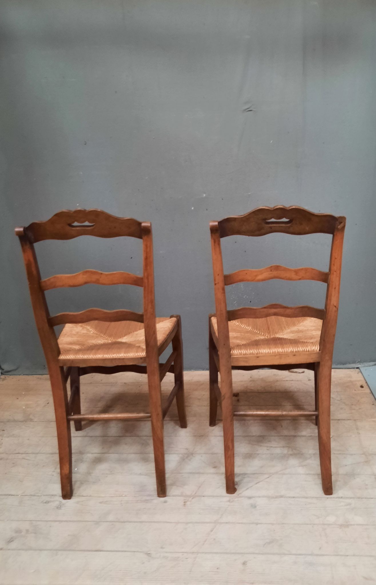 Pair of straw chairs nineteenth saw