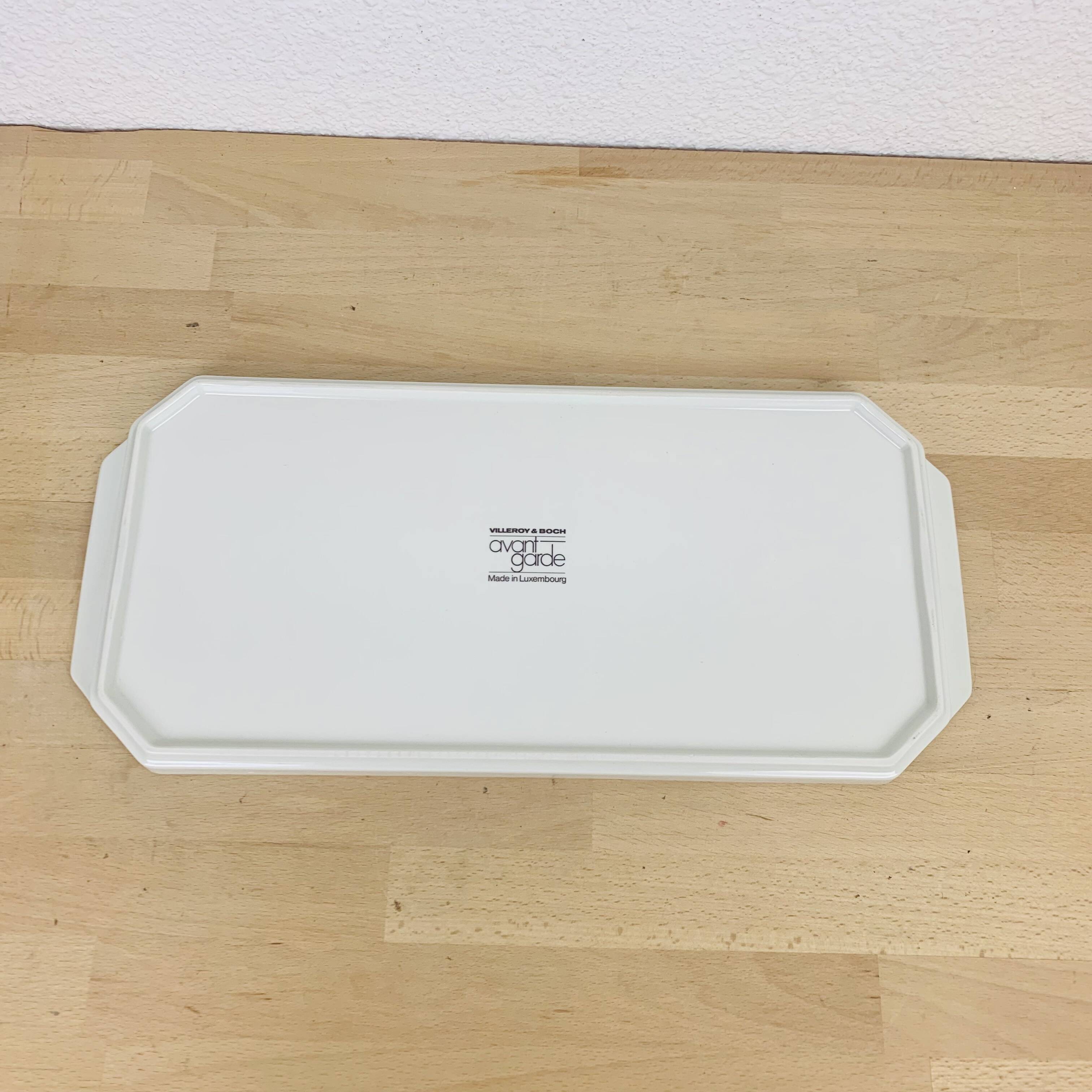 Avant Garde dish by Villeroy & Boch, rectangular