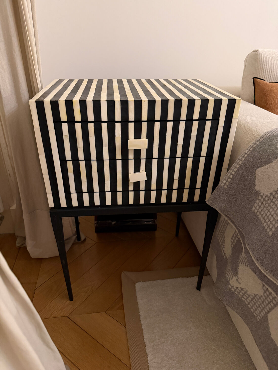 Graphic bedside table