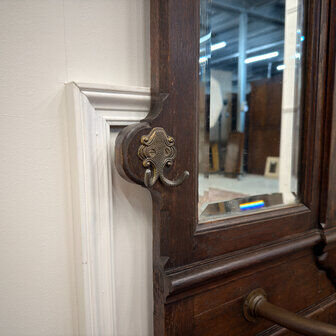 Classic English wardrobe coat rack