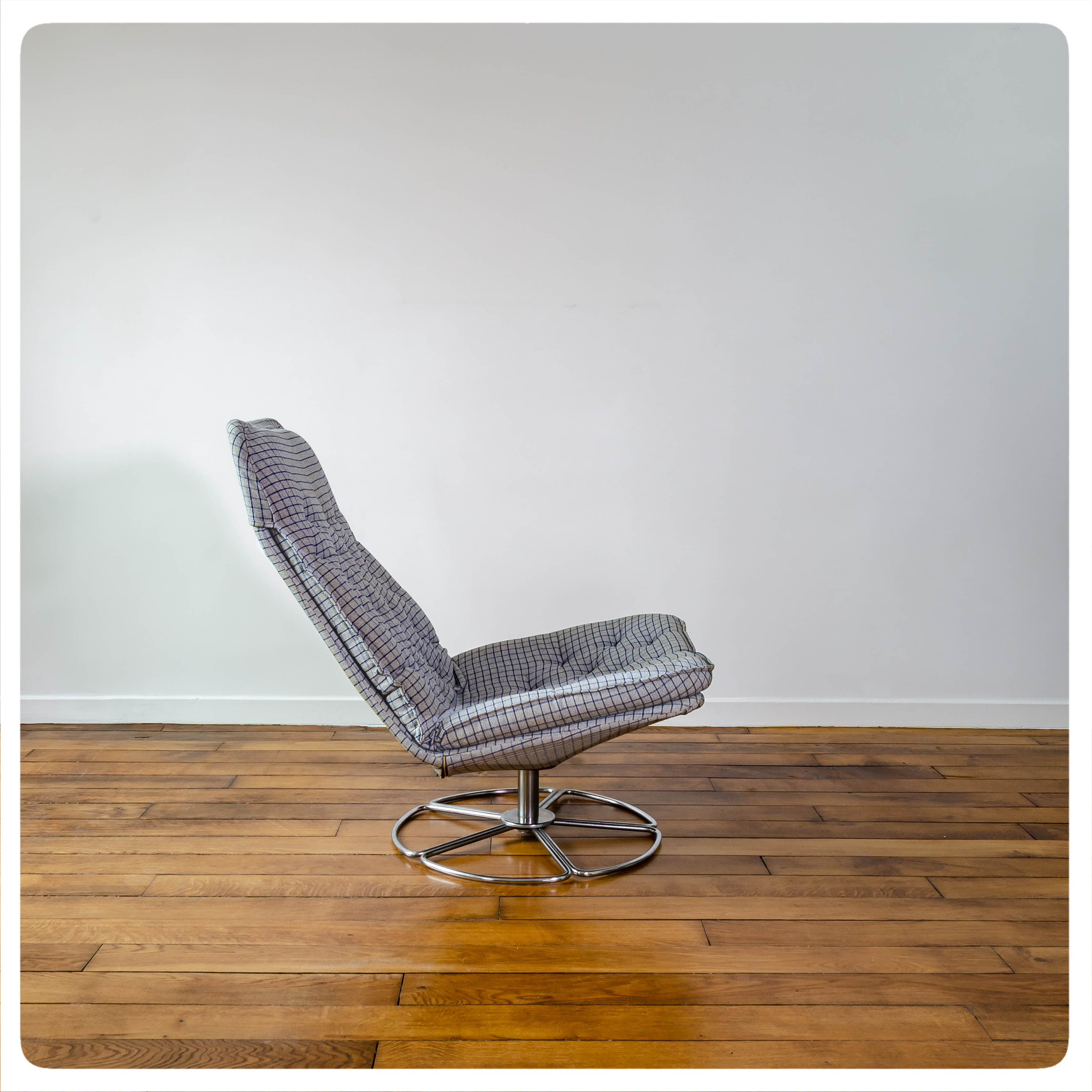 Jan Des Bouvrie's swivel lounge chair for Gelderland, Holland, circa 1970