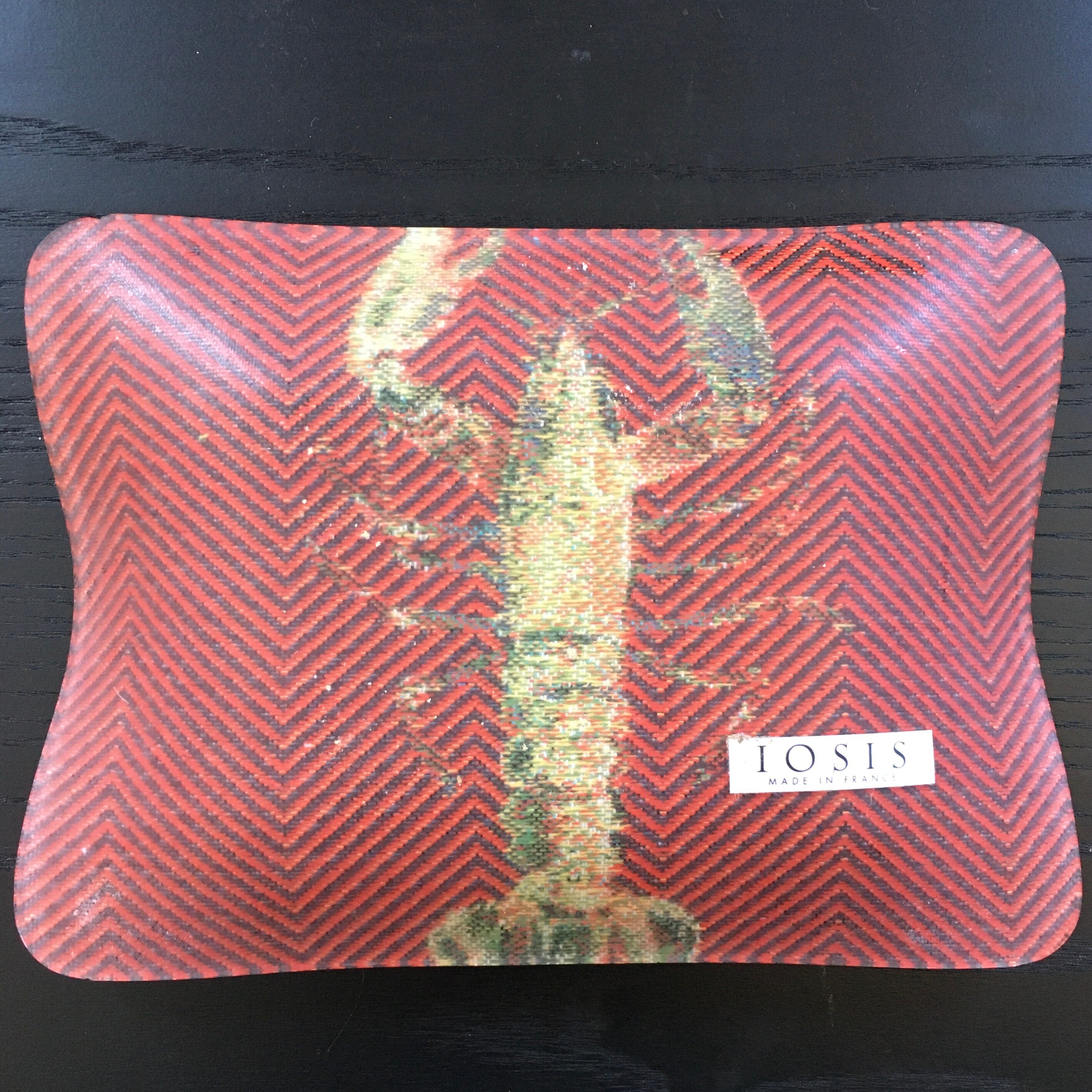 Empty pocket decorated lobster